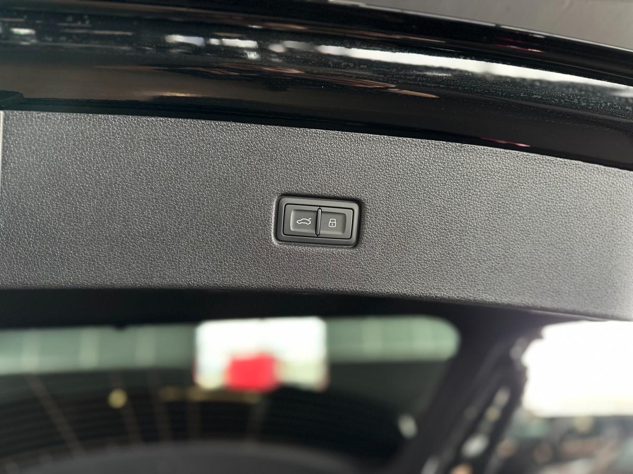 Audi Q8 RS SUV performance 471 kW tiptronic