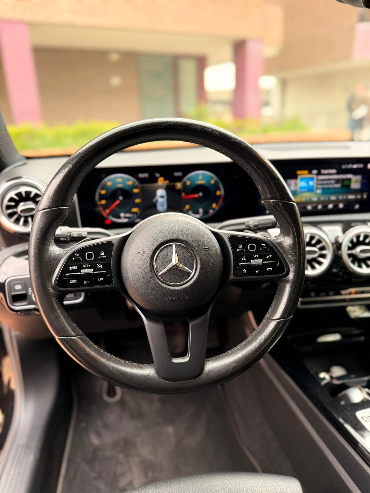 Mercedes-benz A 180 d Automatic Business