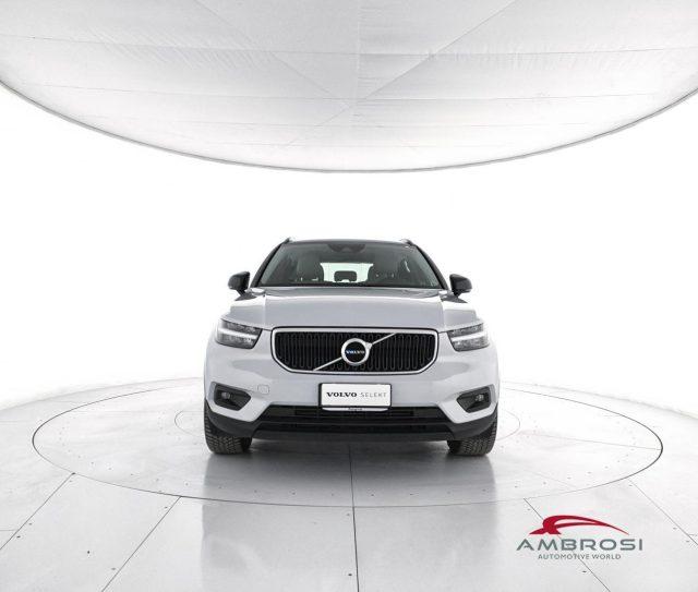 VOLVO XC40 D3 MOMENTUM