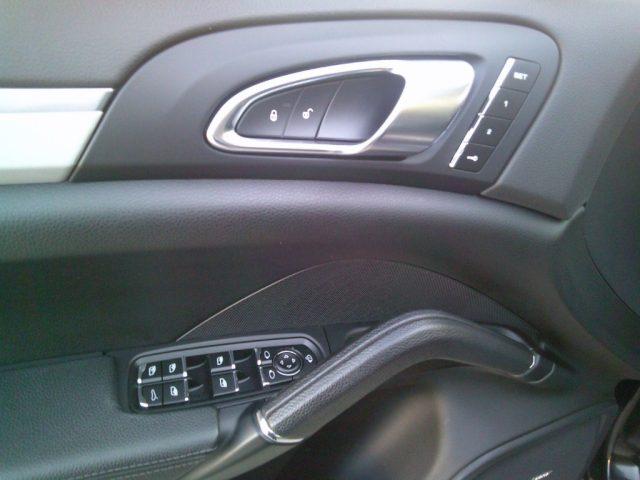 PORSCHE Cayenne 3.0 Diesel Platinum Edition