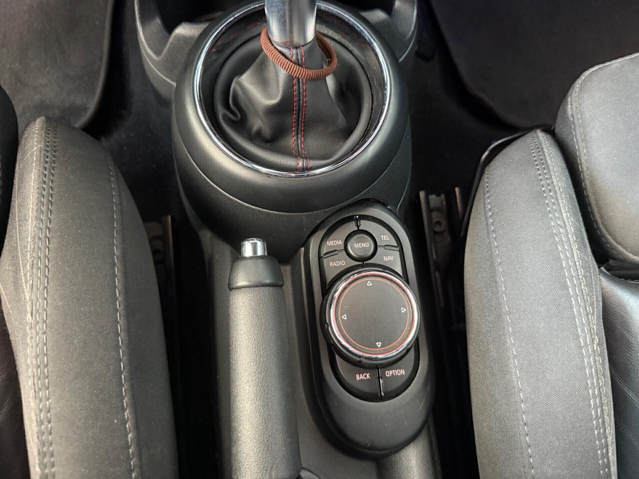 Mini 2.0 Cooper SD aut. Hype 5 porte