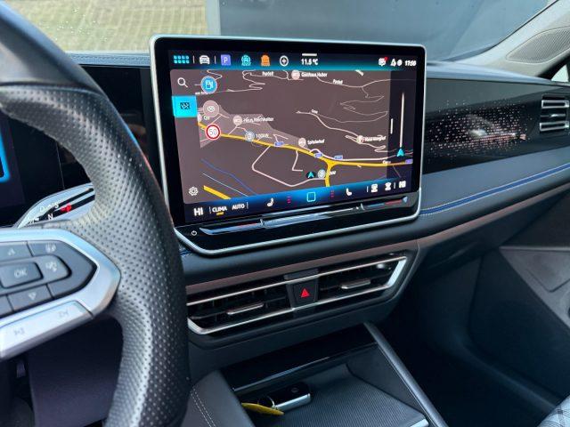 VOLKSWAGEN Tiguan 2.0 TDI DSG 4MOTION R-Line GANCIO Matrix DCC Pano