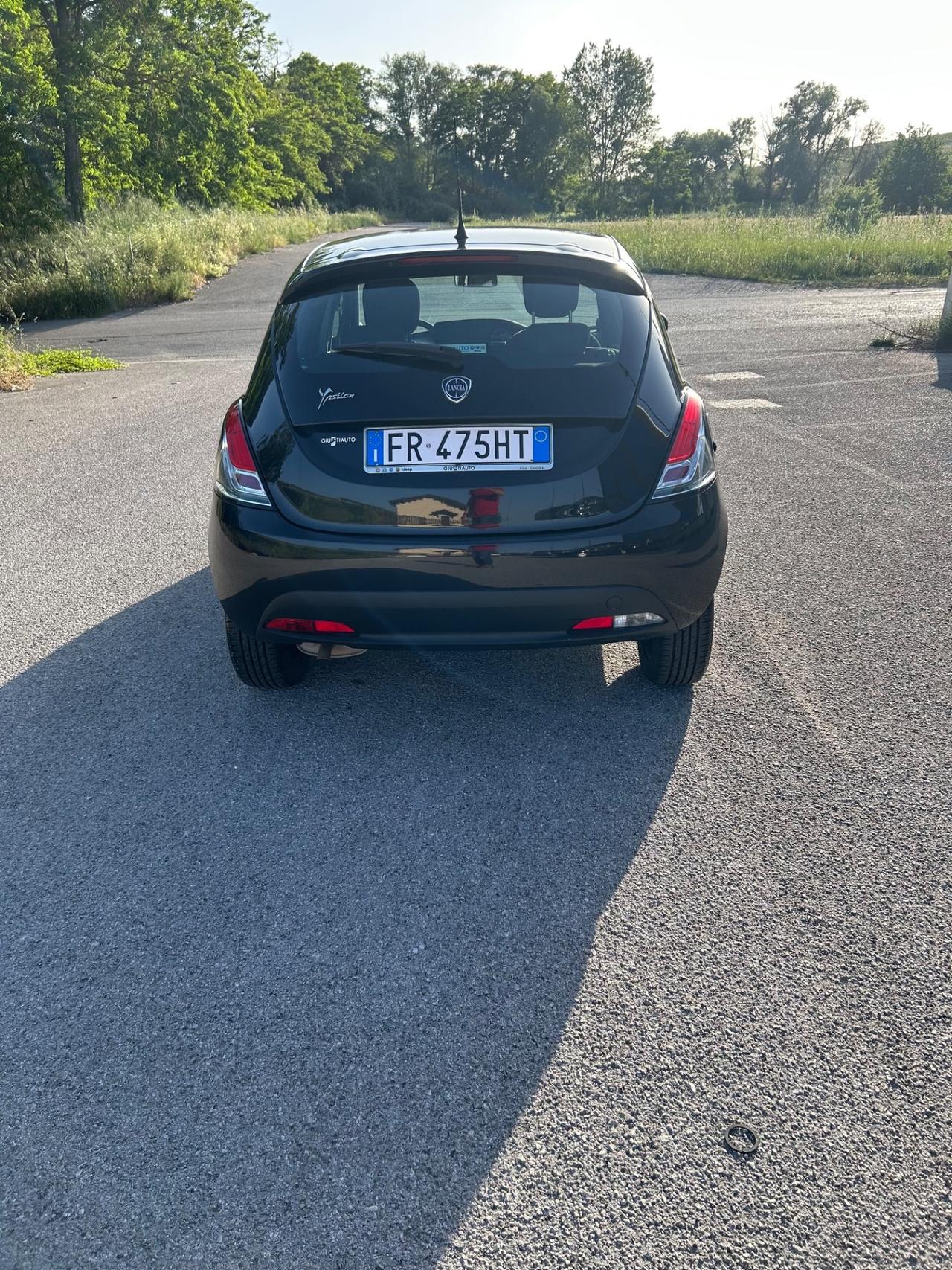 Lancia Ypsilon 1.2 69 CV 5 porte GPL Ecochic Elefantino Blu