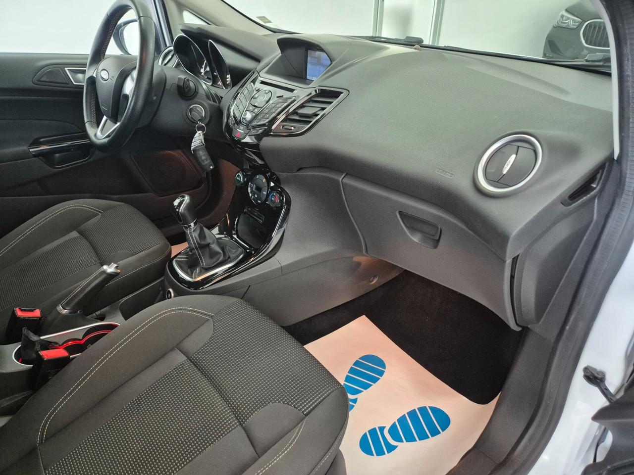 Ford Fiesta 1.4 5p. Bz.- GPL Titanium