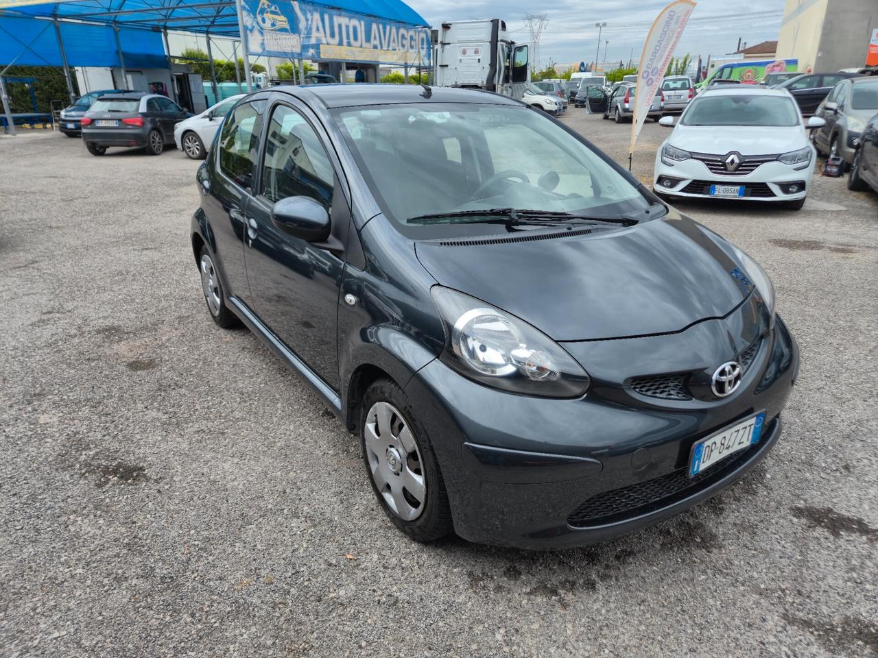 Toyota Aygo 1.0 12V VVT-i 5 porte Sol