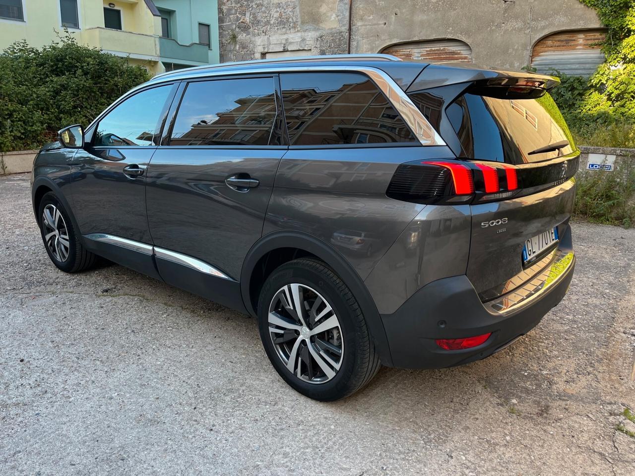 Peugeot 5008 BlueHDi 130 S&S EAT8 Allure