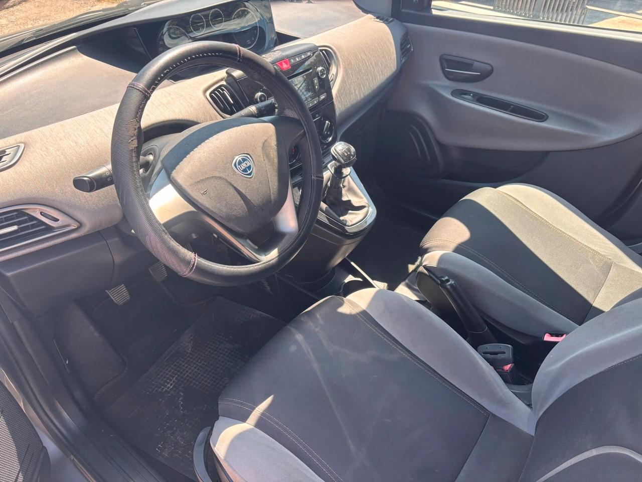 Lancia Ypsilon 1.2 69 CV 5 porte GPL Ecochic Gold