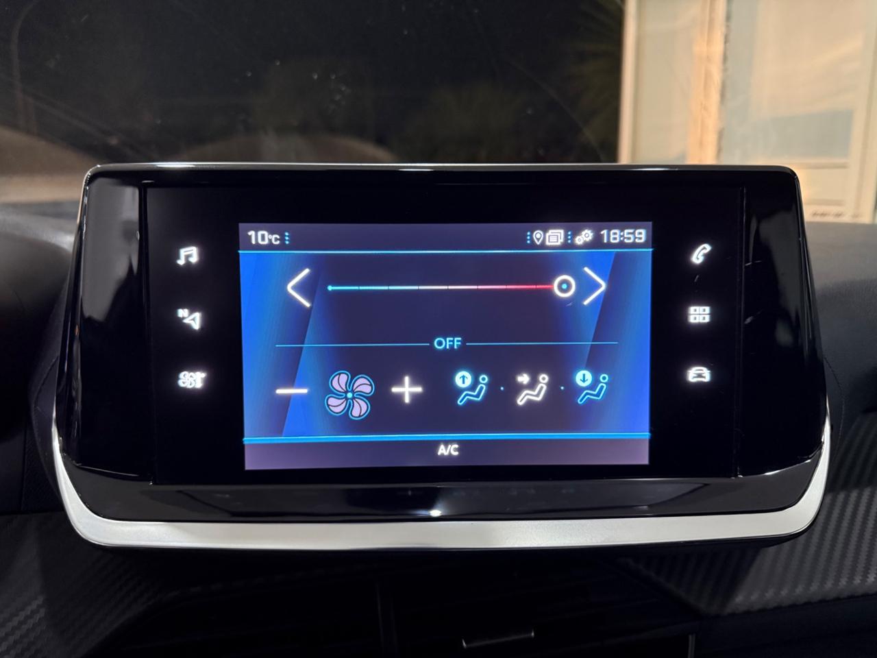 Peugeot 208 BlueHDi 100cv 5P ALLURE NAVI/CARPLAY2022