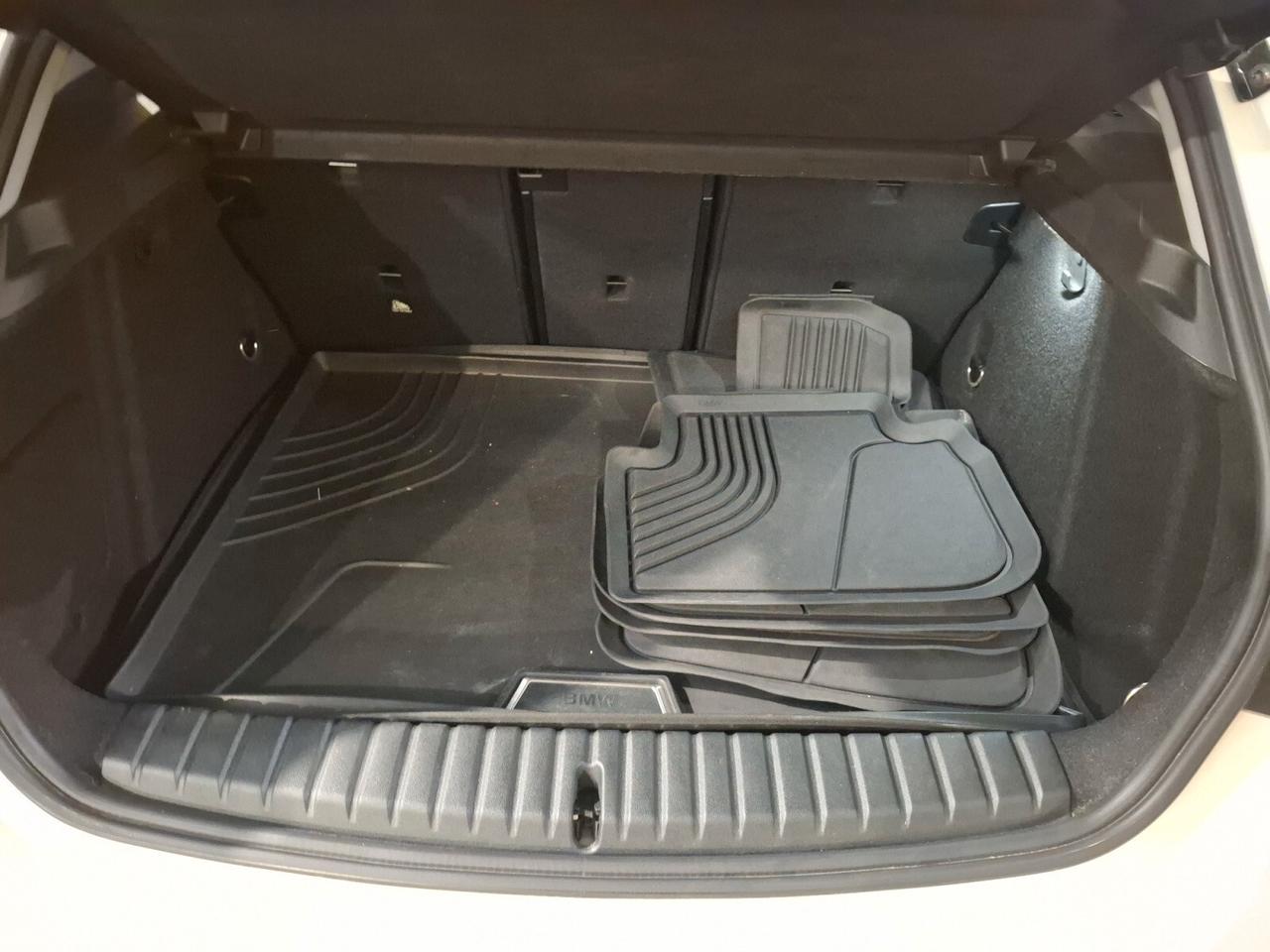 Bmw 116d Advantage modello 2020 Navi Tagliandata Bmw