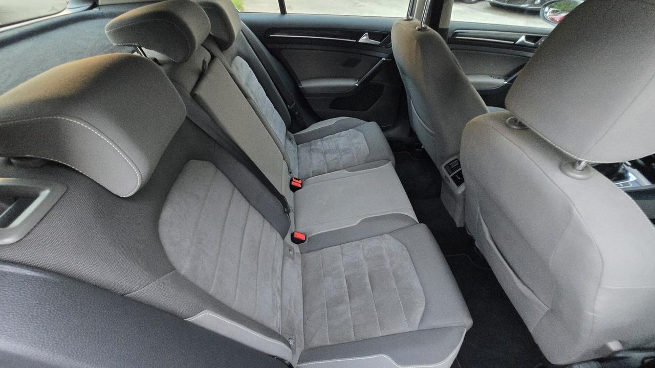 Volkswagen Golf 1.4 TSI 140 CV 5p. Highline BlueMotion Tettuccio