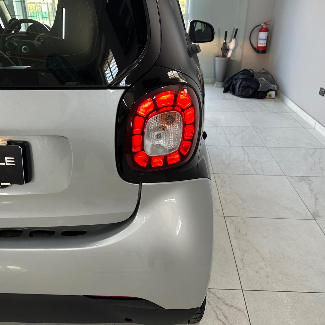 Smart ForTwo 1.0 twinamic Passion 71cv Automatica Bi-color