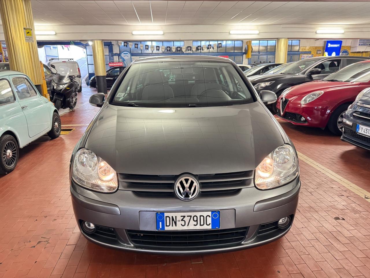 Volkswagen Golf 2.0 TDI DPF 5p.