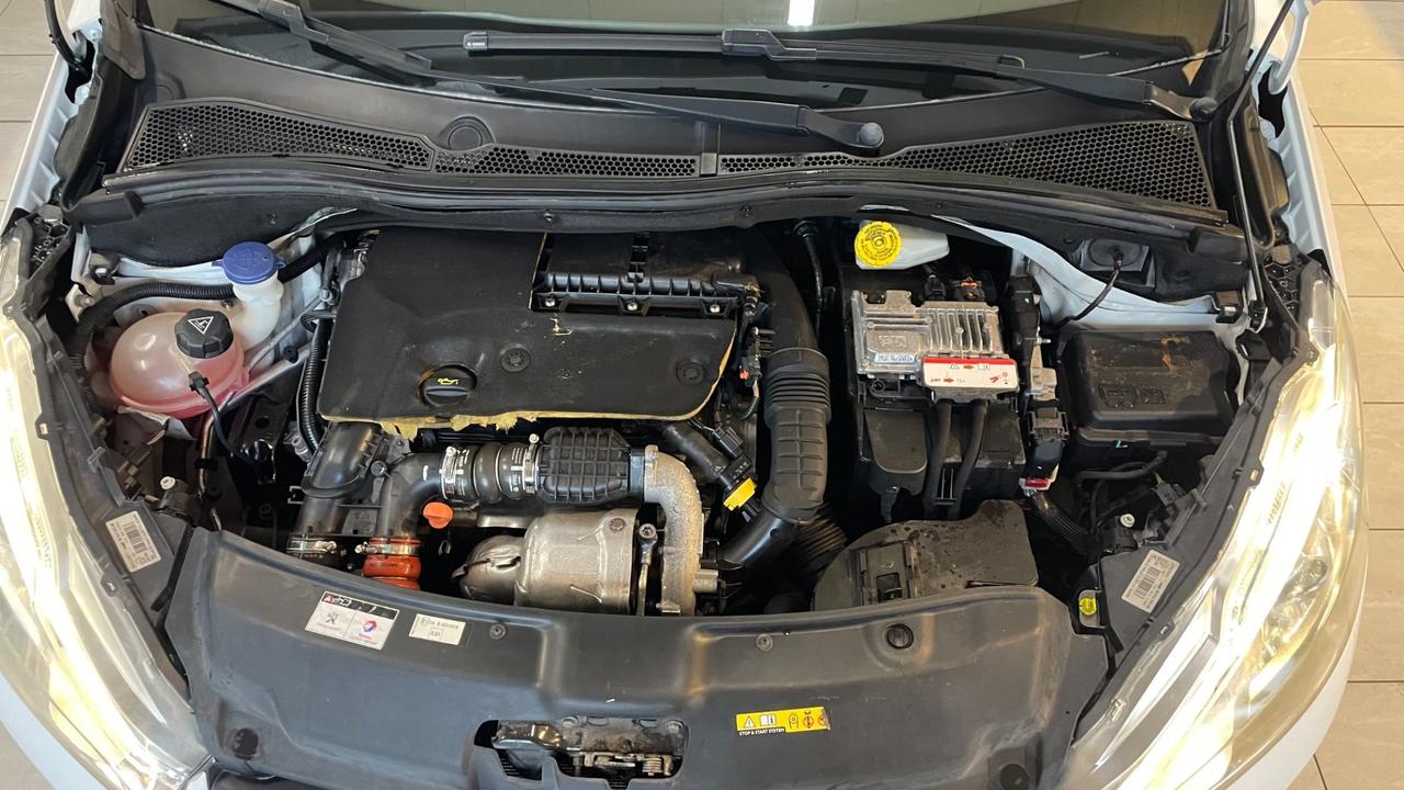 Peugeot 208 BlueHDi 120 S&S 5 porte Allure