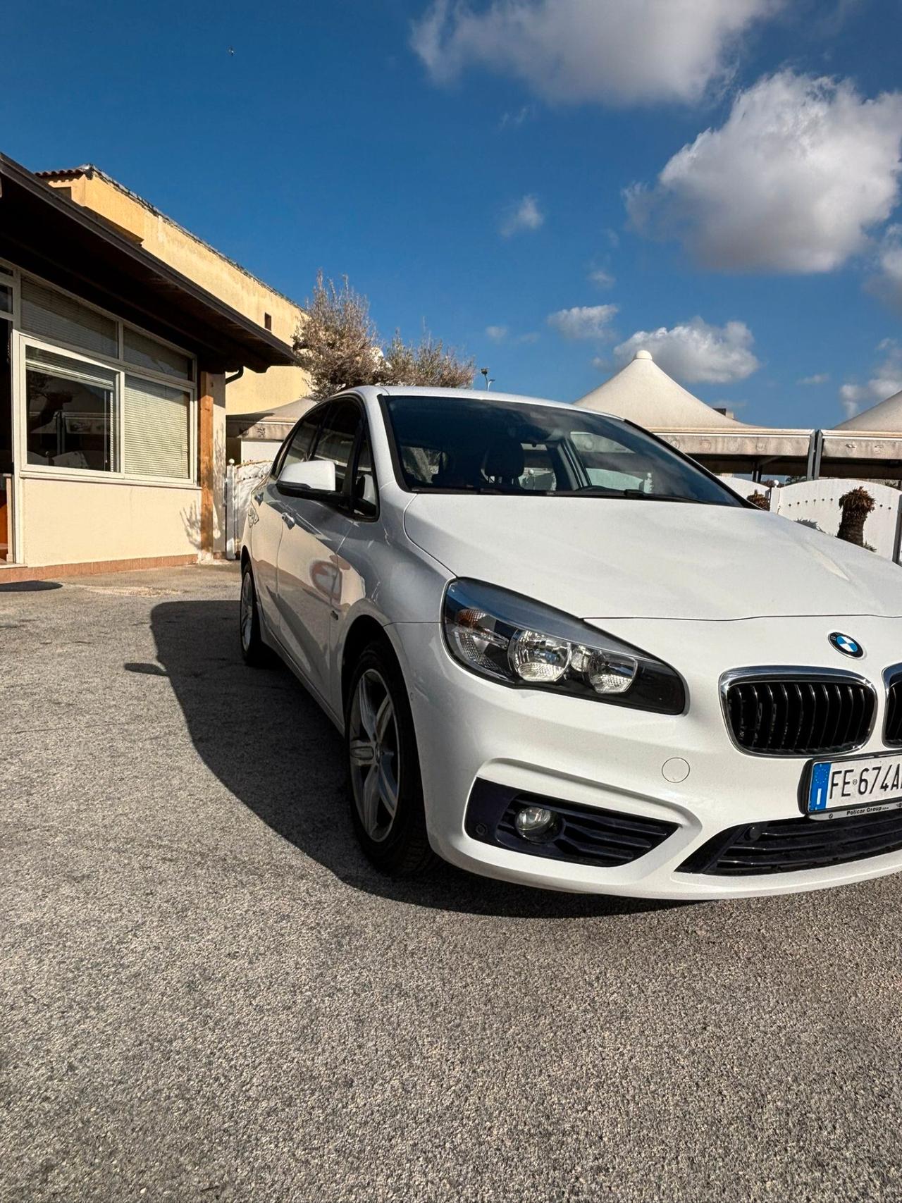 Bmw 2er Active Tourer 218d Luxury
