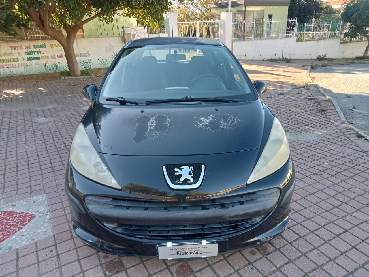 Peugeot 207 1.4 HDi 70CV 5p