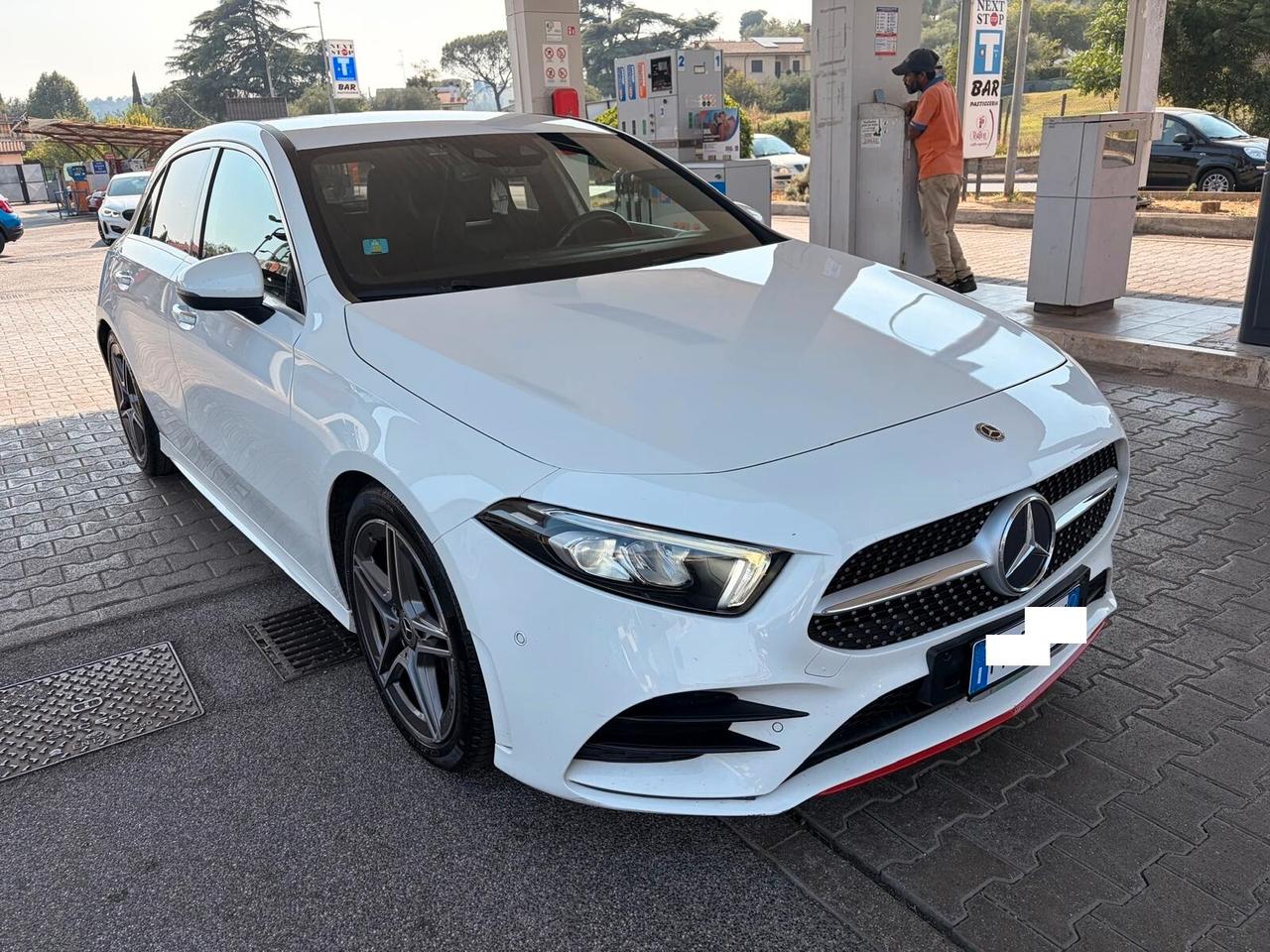 Mercedes-benz A 200 Automatic Premium AMG, VETRI PRIVACY, CERCHIO 18 PREZZO VERO!!!