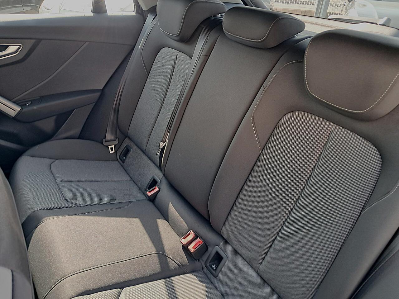Audi Q2 35 TFSI S tronic Business
