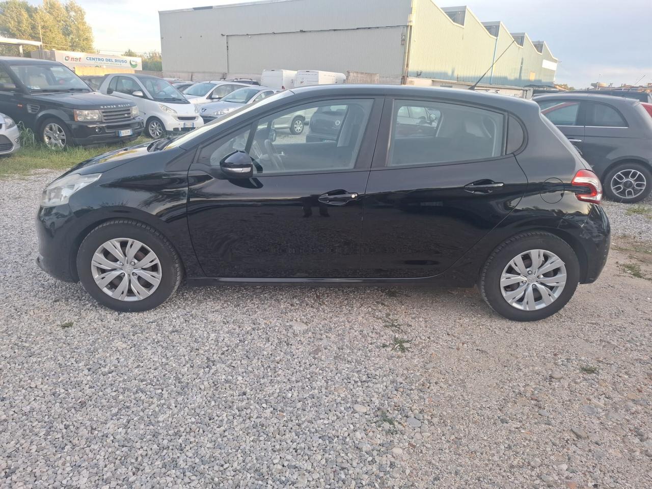 Peugeot 208 1.2 VTi 82 CV 5 porte Allure