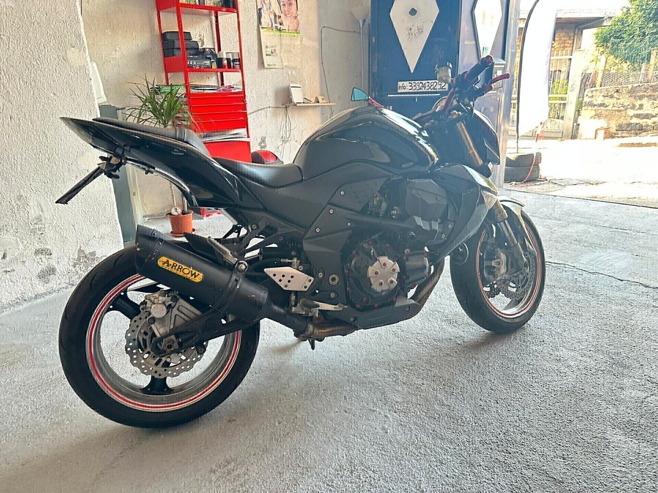 Kawasaki Z 1000 nera