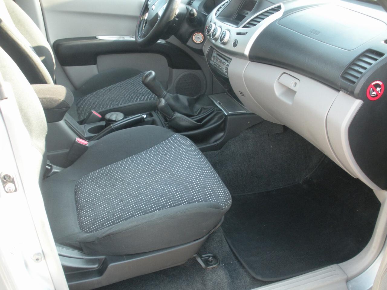 Mitsubishi L200 2.5 DI-D 178 CV Double Cab Intense Plus