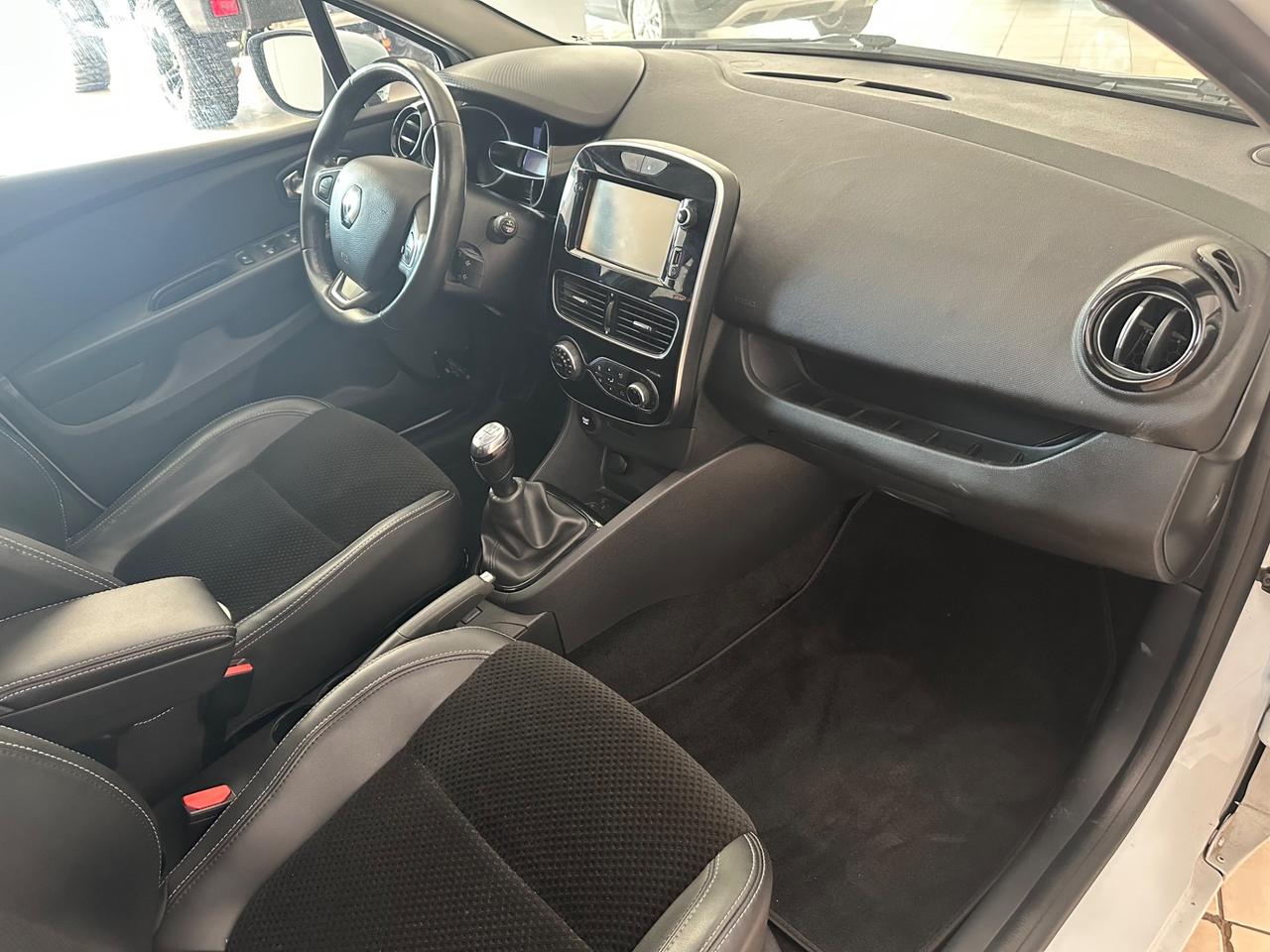 Renault Clio TCe 12V 90CV Start&Stop 5 porte Energy Intens