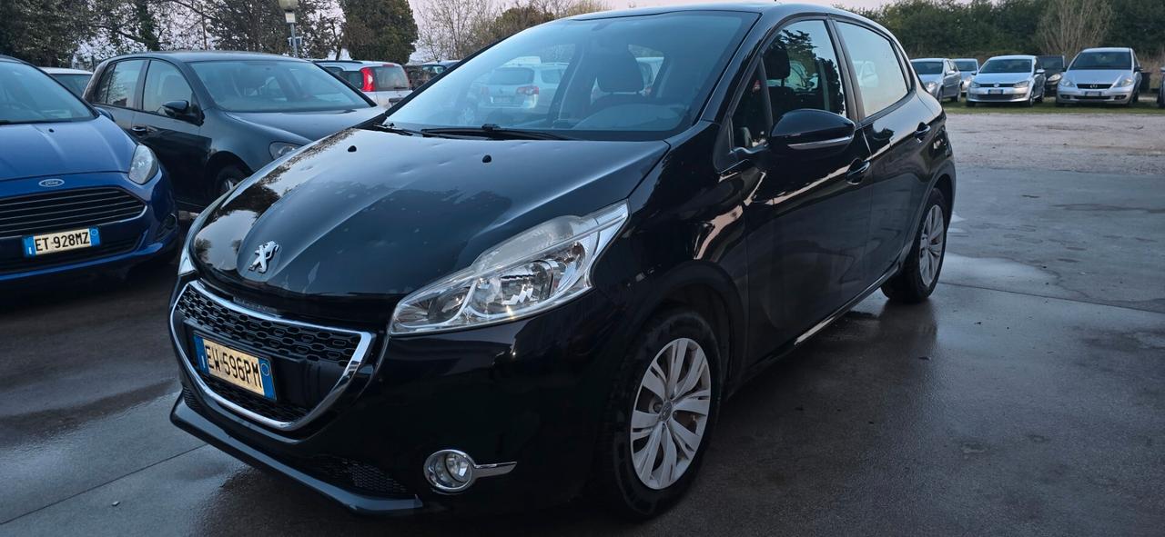 Peugeot 208 1.4 HDi 68 CV 5 porte Access