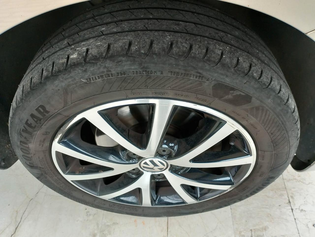 Volkswagen Touran 1.6 TDI DPF 7 posti BMT