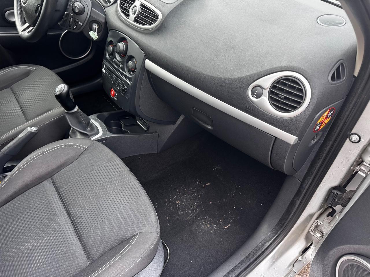 Renault Clio 1.2 GPL 16V 5 porte Dynamique neopatentati