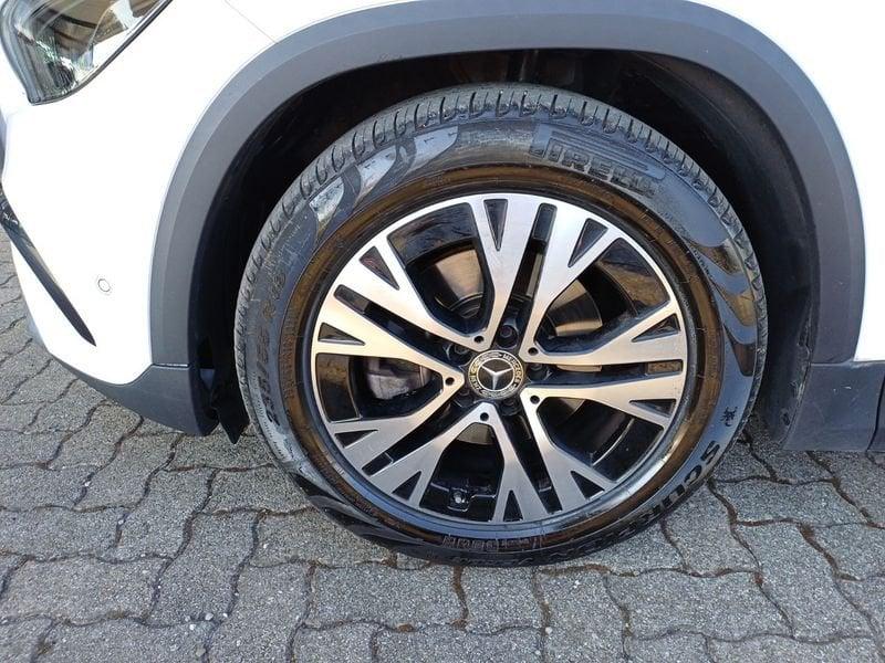 Mercedes-Benz GLA GLA 200 d 4matic Progressive Advanced Plus