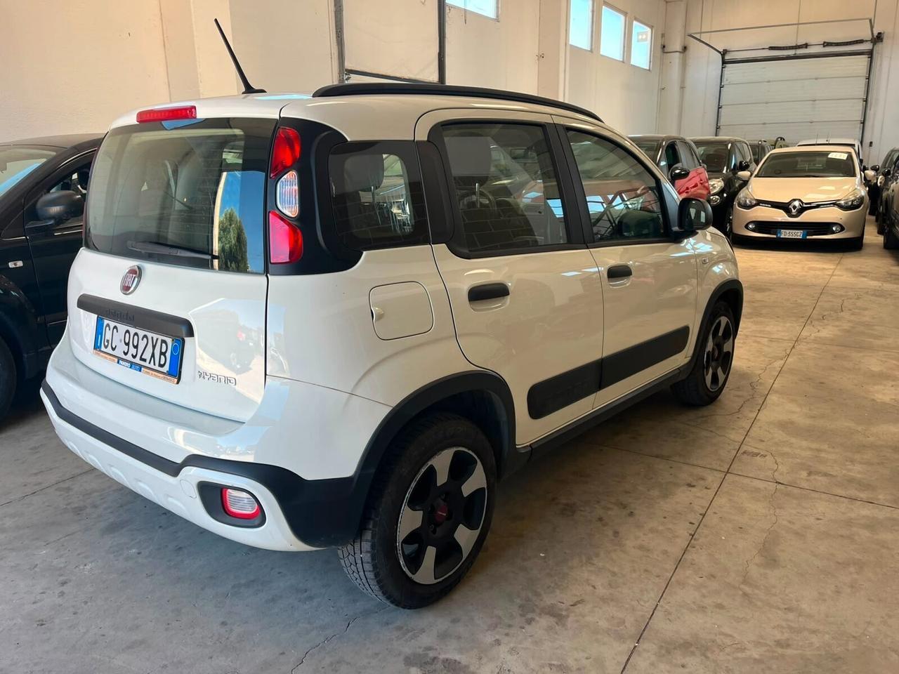 Fiat Panda Cross 1.0 FireFly S&S Hybrid