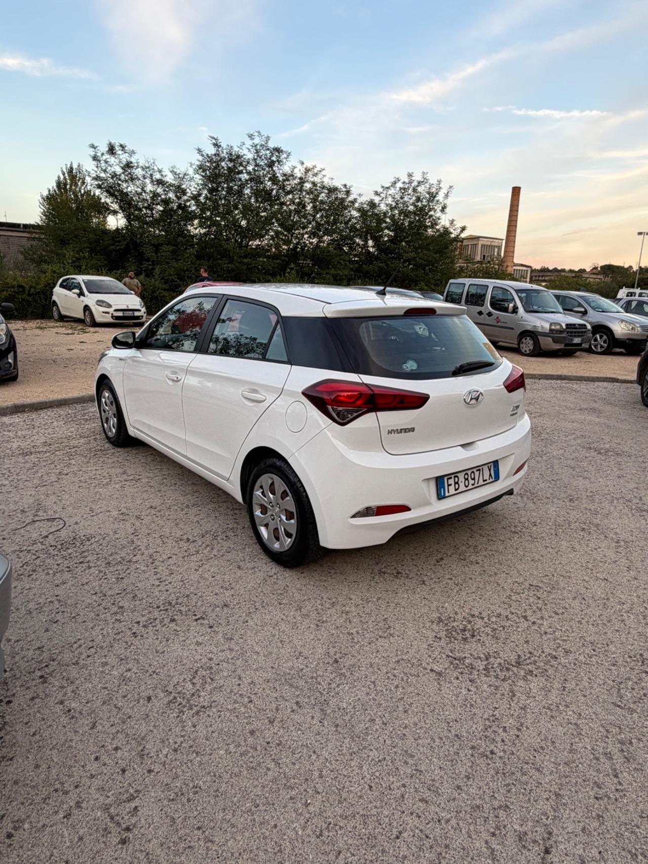 Hyundai i20 1.2 84 CV 5 porte Econext Comfort