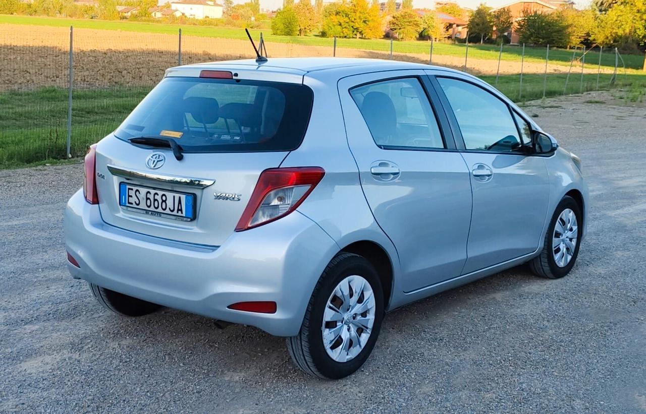Toyota Yaris 1.4 D-4D 5 porte Lounge