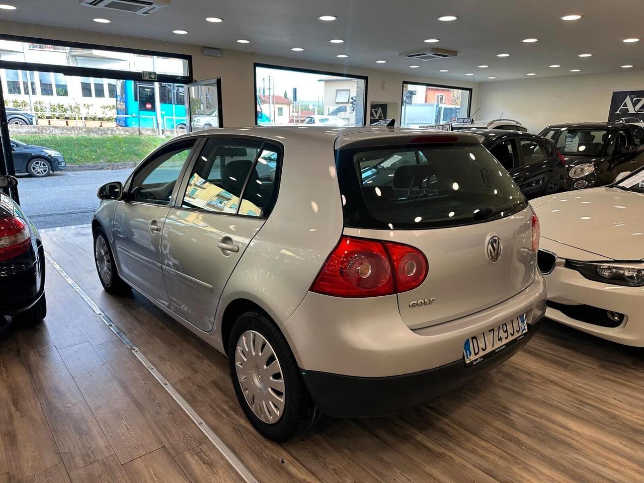 Volkswagen Golf 5 1.6 Comfortline
