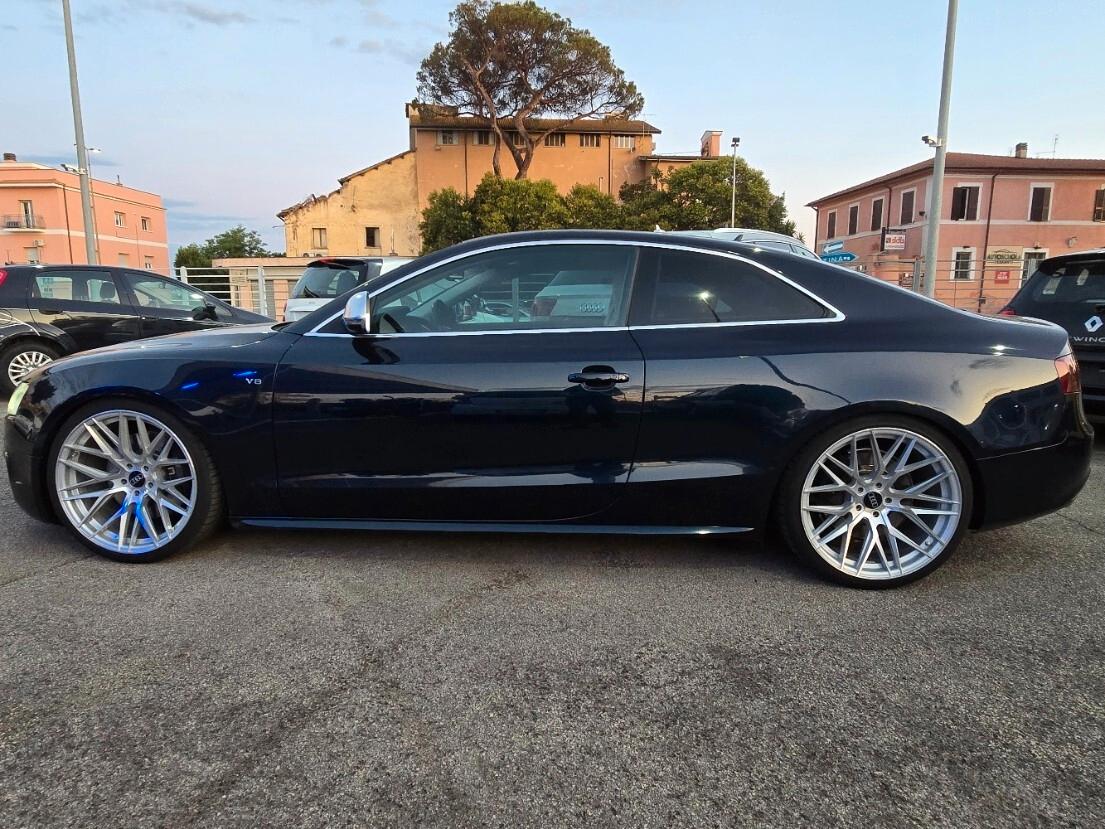 Audi A5 S5 4.2 V8 quattro