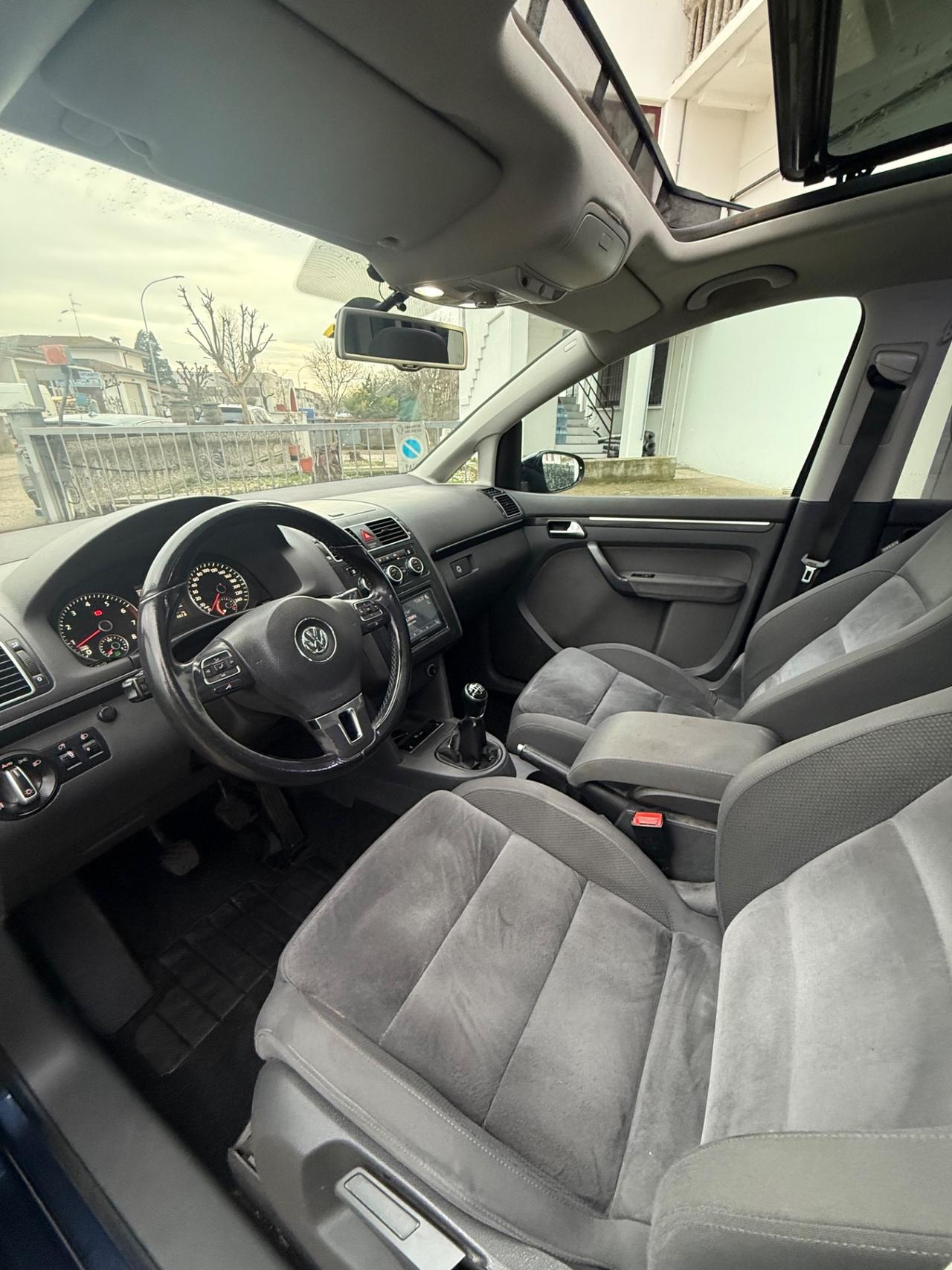 Volkswagen Touran 1.4 Metano tetto panoramico 2012