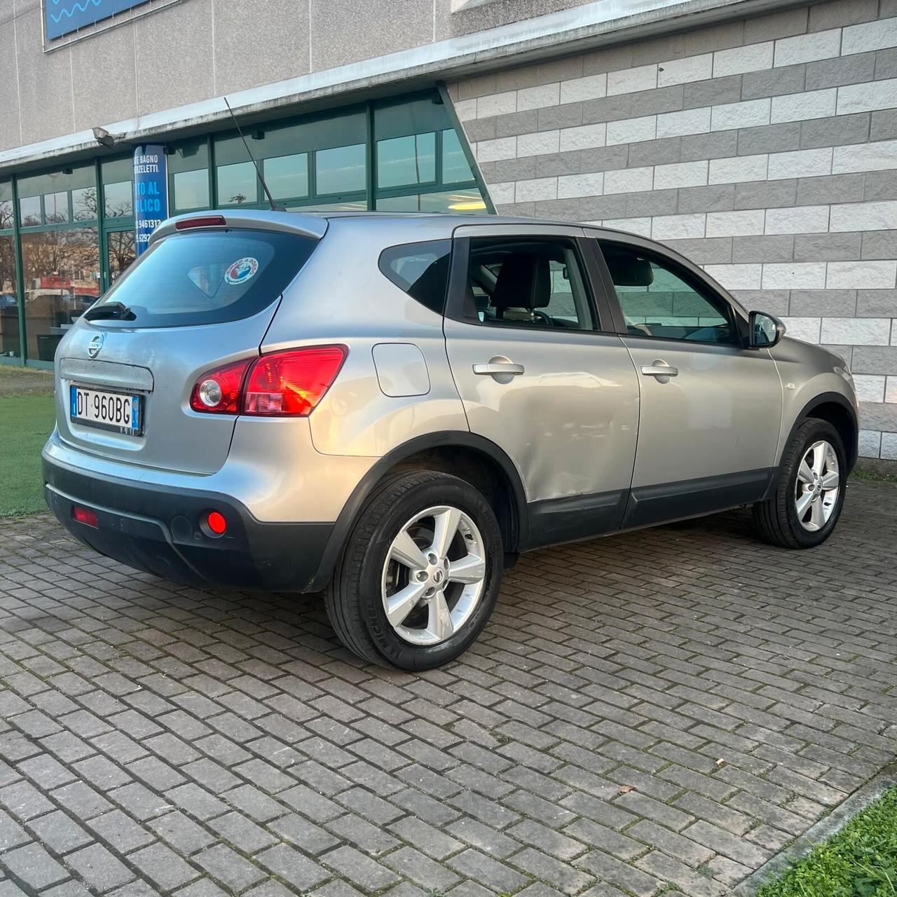 Nissan Qashqai 2.0 dCi DPF 4WD Tekna