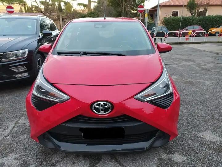 Toyota Aygo Connect 1.0 VVT-i x-cite