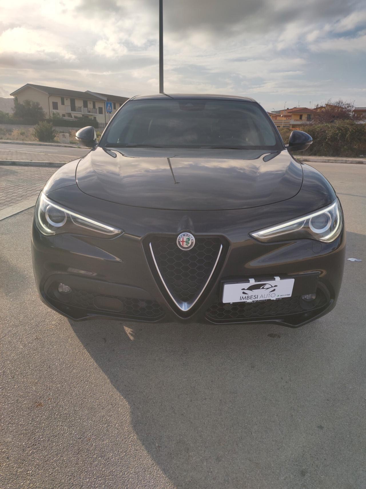 Alfa Romeo Stelvio 2.2 Turbodiesel 150 CV AT8 RWD Super