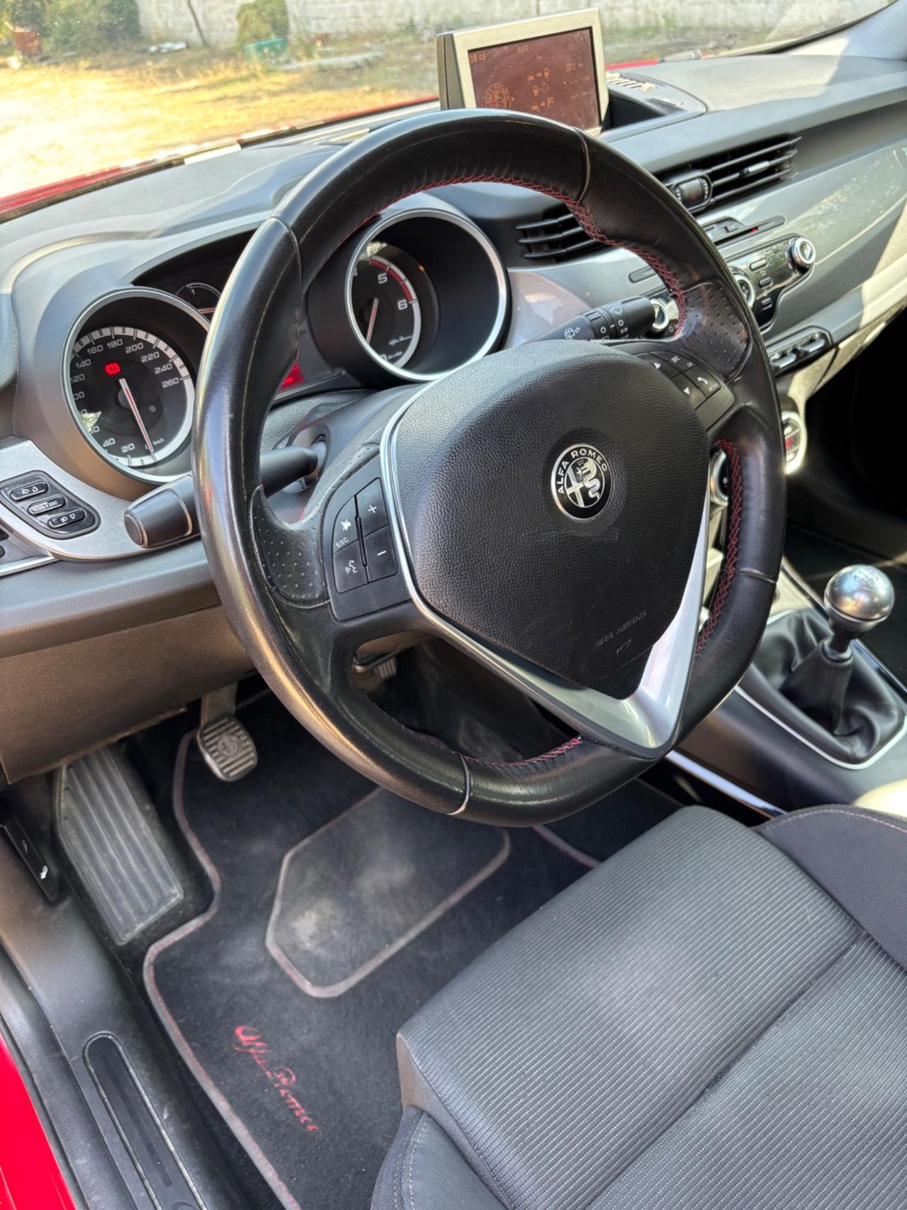 Alfa Romeo Giulietta 1.6 JTDm-2 105 CV Distinctive