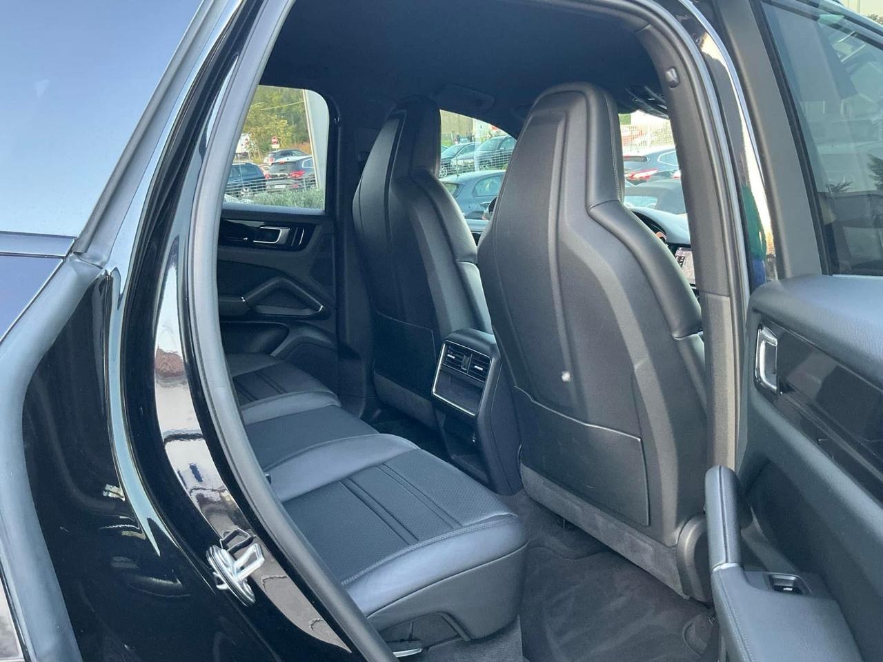 Porsche Cayenne 3.0 V6 340cv in garanzia