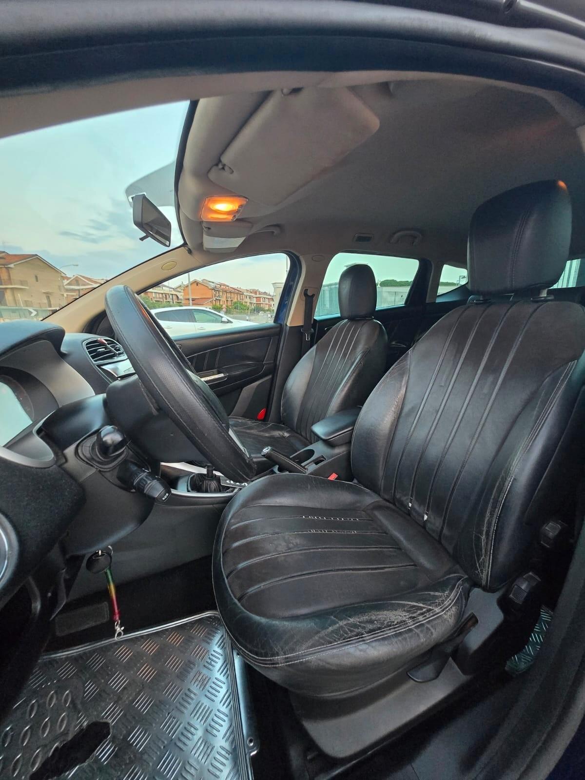 Lancia Delta 2.0 MJT DPF Executive
