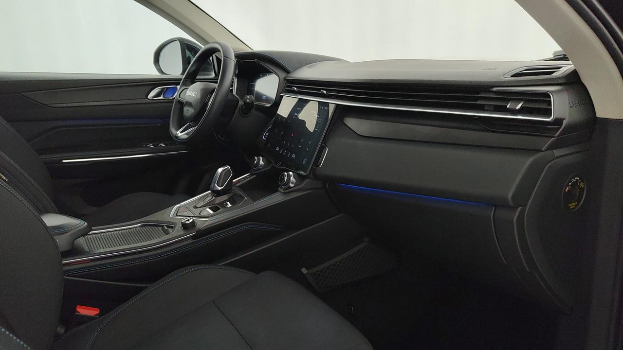 LYNK & CO 01 1.5 td phev auto