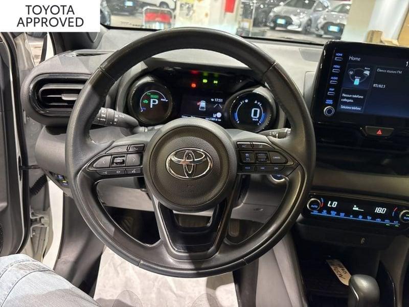 Toyota Yaris 1.5 HYBRID LOUNGE