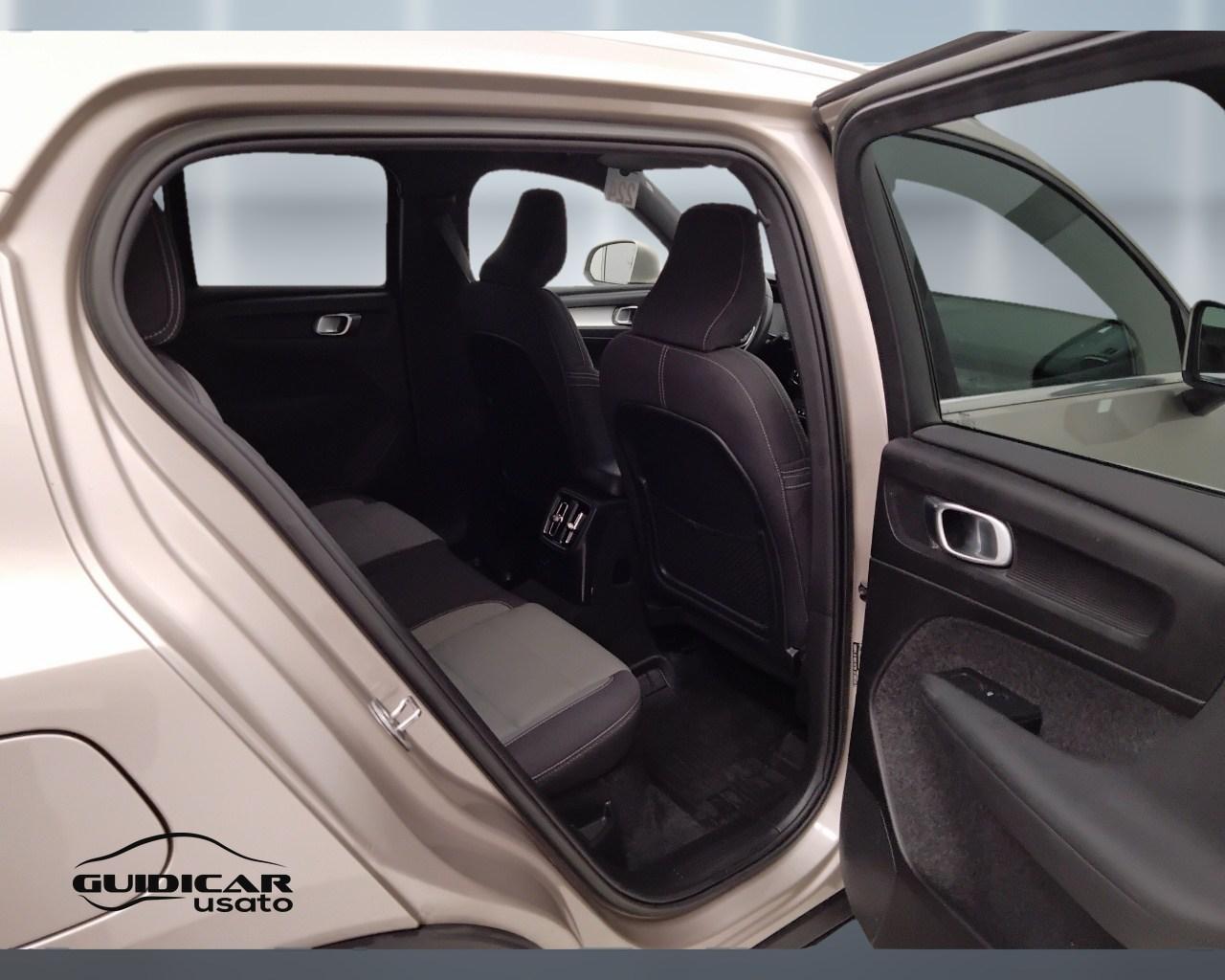 VOLVO XC40 2023 - XC40 1.5 t5 recharge phev Core auto
