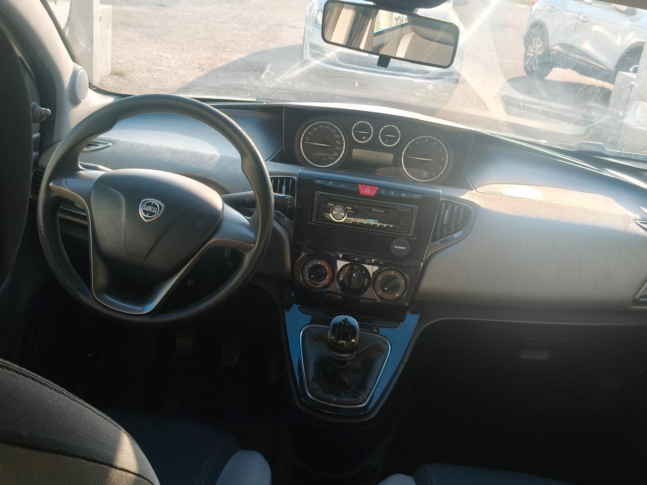Lancia Ypsilon 1.2 benzina 69 CV CON GARANZIA