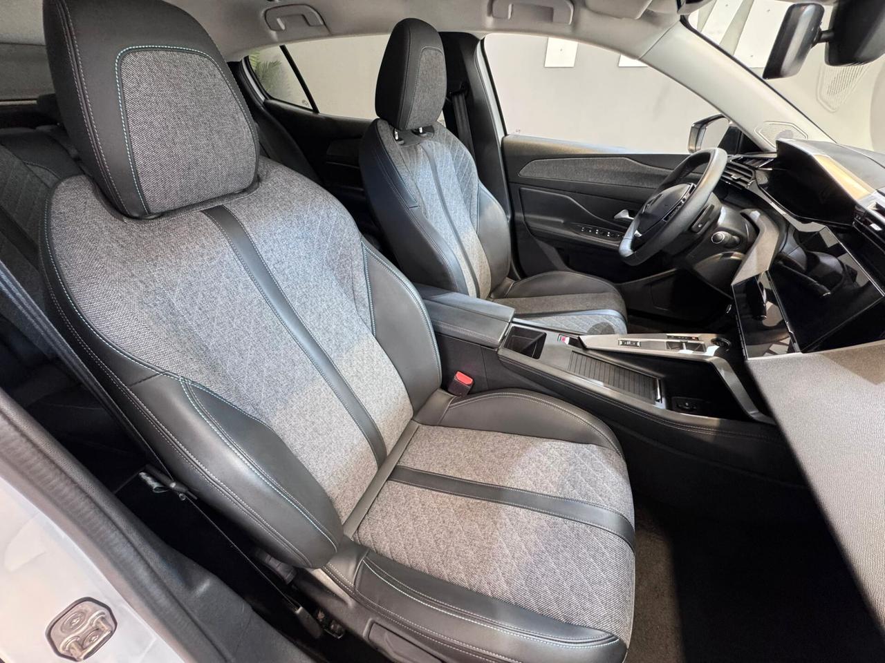 Peugeot 408 PureTech 130 S&S EAT8 Allure