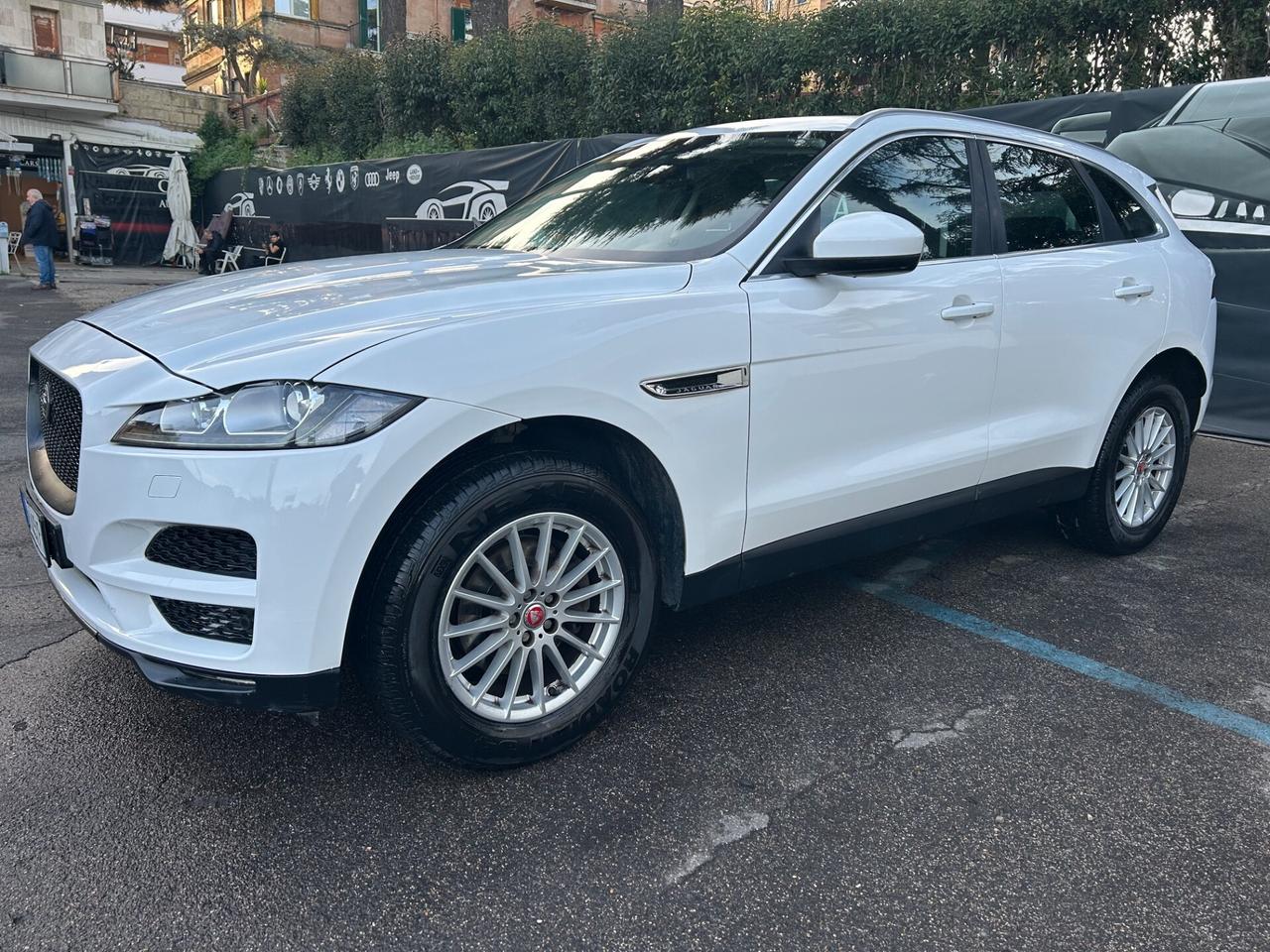 Jaguar F-Pace 2.0 D 180 CV AWD Distribuzione FATTA