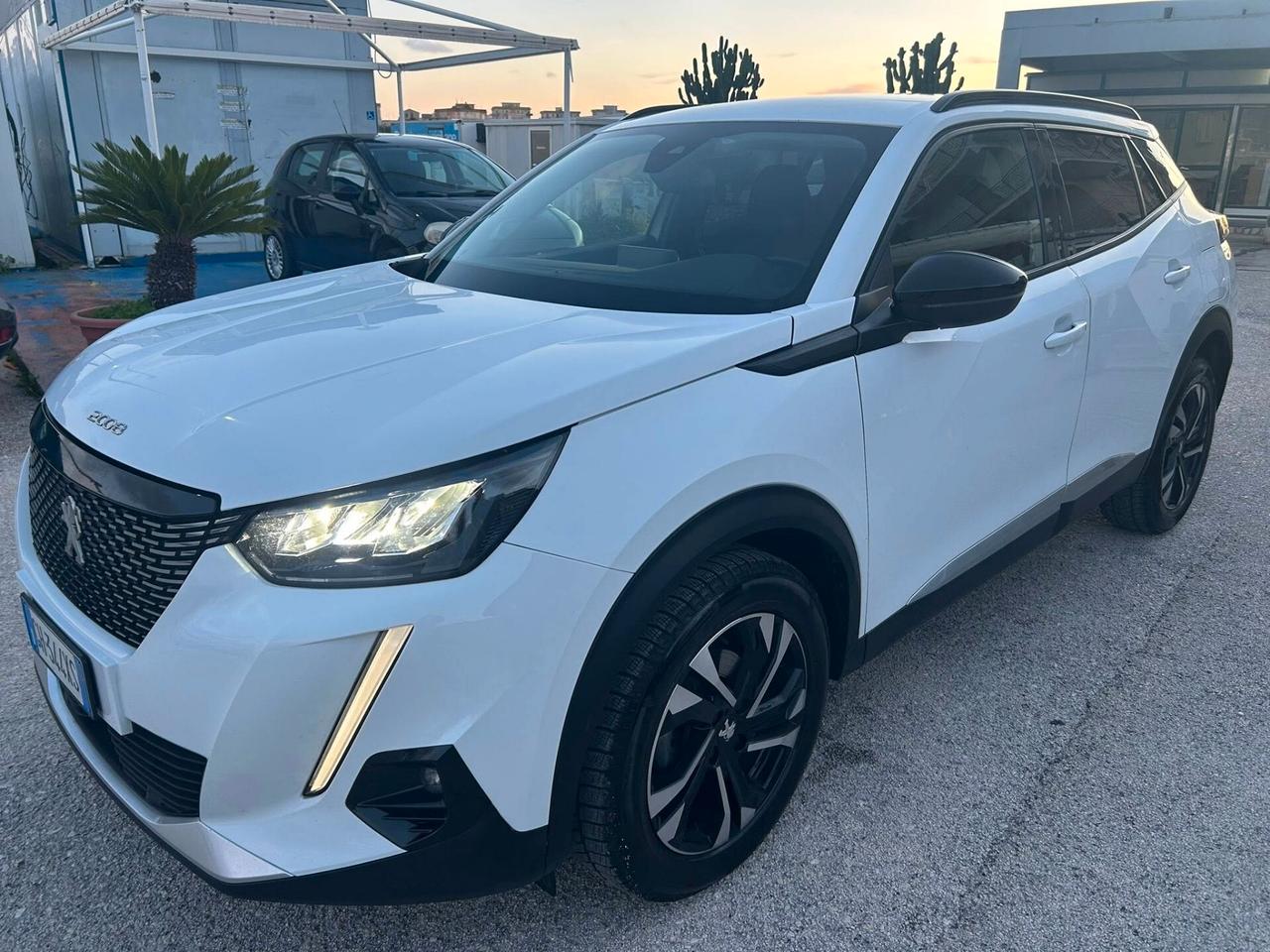 Peugeot 2008 1.5BlueHDi 110 cv 2021