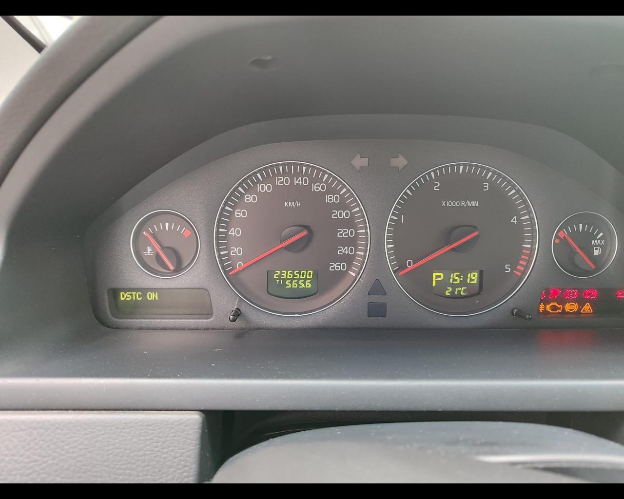 VOLVO XC90 (2003-2014) - XC90 2.4 D5 185 CV AWD Momentum