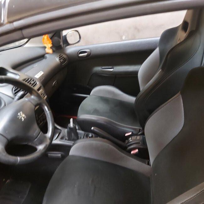 Peugeot 206 2.0 16V CC RC-LINE